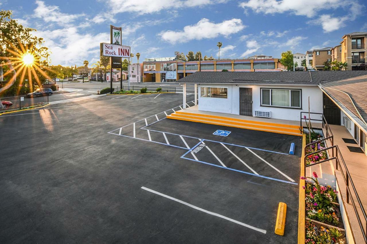 Sea Rock Inn - Long Beach Bagian luar foto